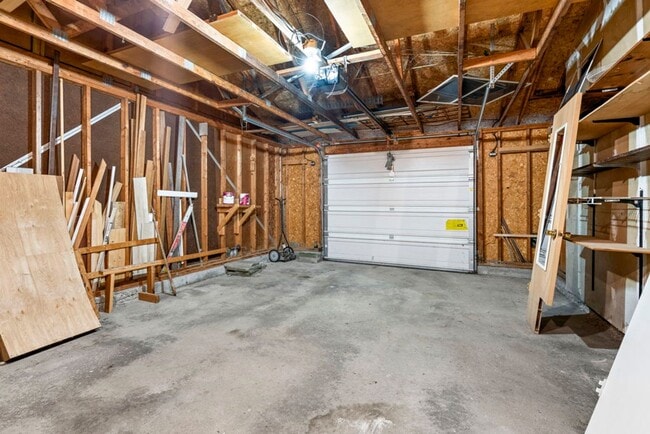 Building Photo - 10510 E Shady Ln