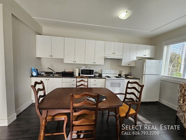 Photo du bâtiment - 9245 Hazel St