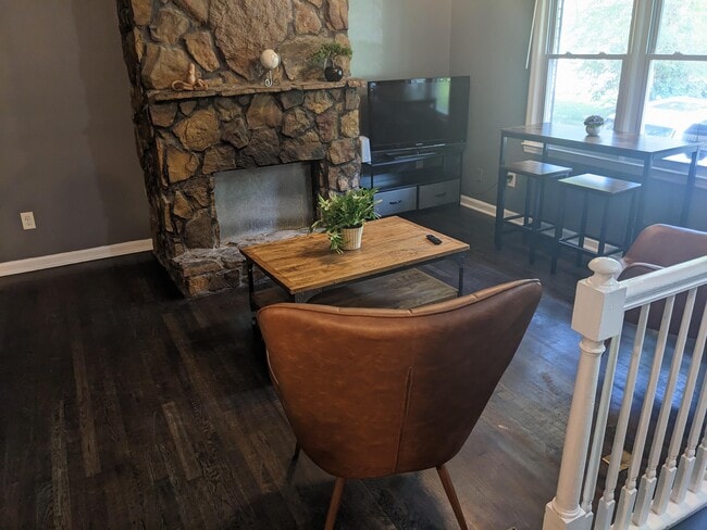 Foto del edificio - 972 Forrest Cir SE