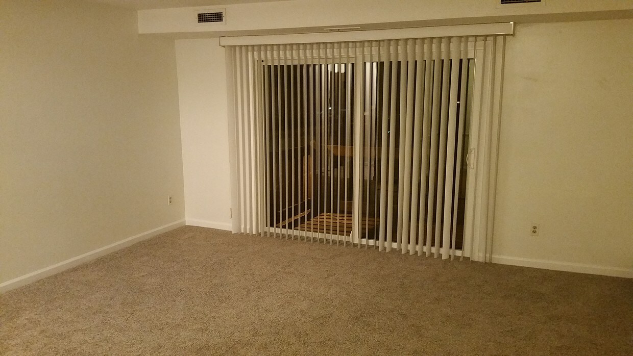 27359 Westown Blvd, Westlake, OH 44145 Condo for Rent in Westlake, OH