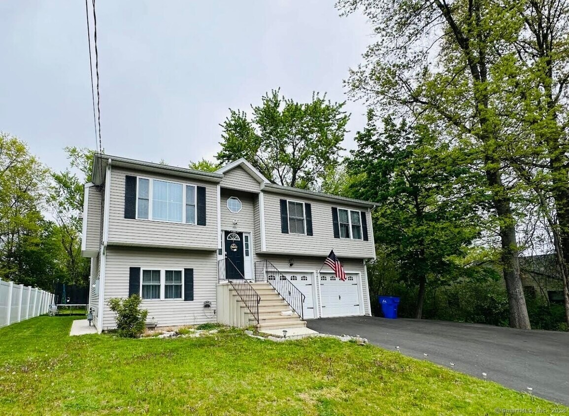 Primary Photo - 470 Nott St
