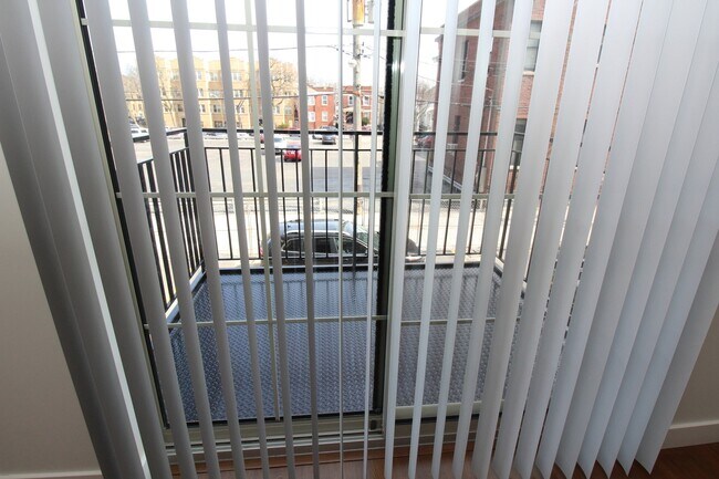 Foto del edificio - 4447 N Kedzie Ave
