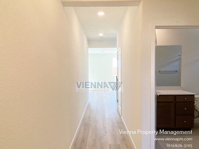 Foto del edificio - 7361 Moon Dream Wy