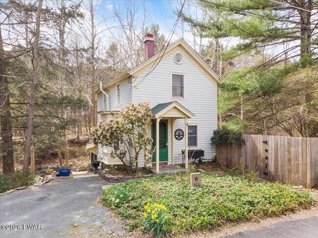 Foto del edificio - 144 Sawkill Ave