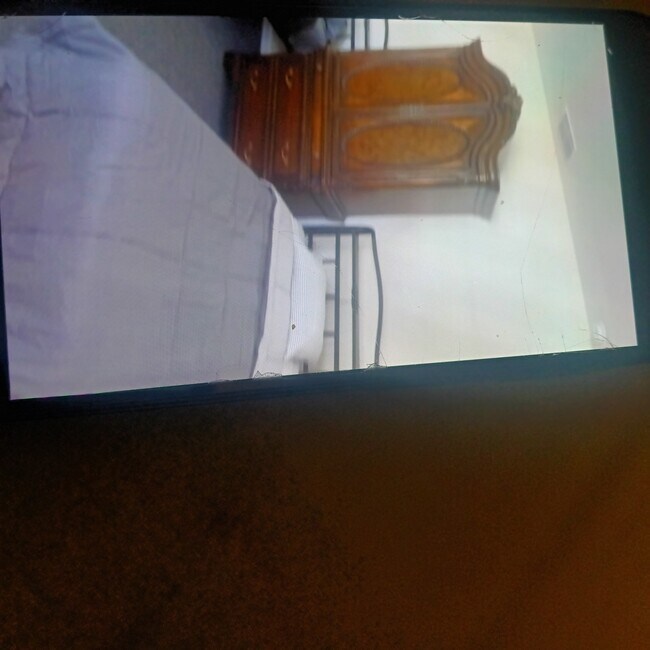 Foto del edificio - 2104 Sanford Ave