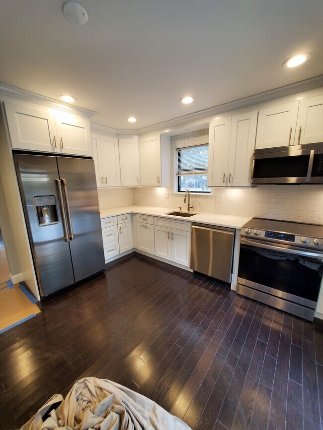 Foto del edificio - 24 Colin Dr