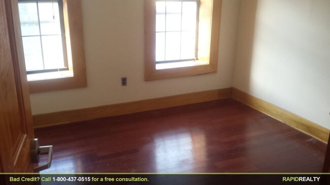 Building Photo - 505 Lorimer St