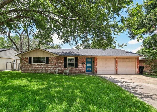 Building Photo - 12322 Mullins Dr