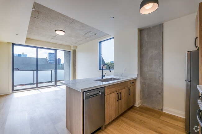 1BR, 1BA - 644SF - Kitchen - 11 Robert