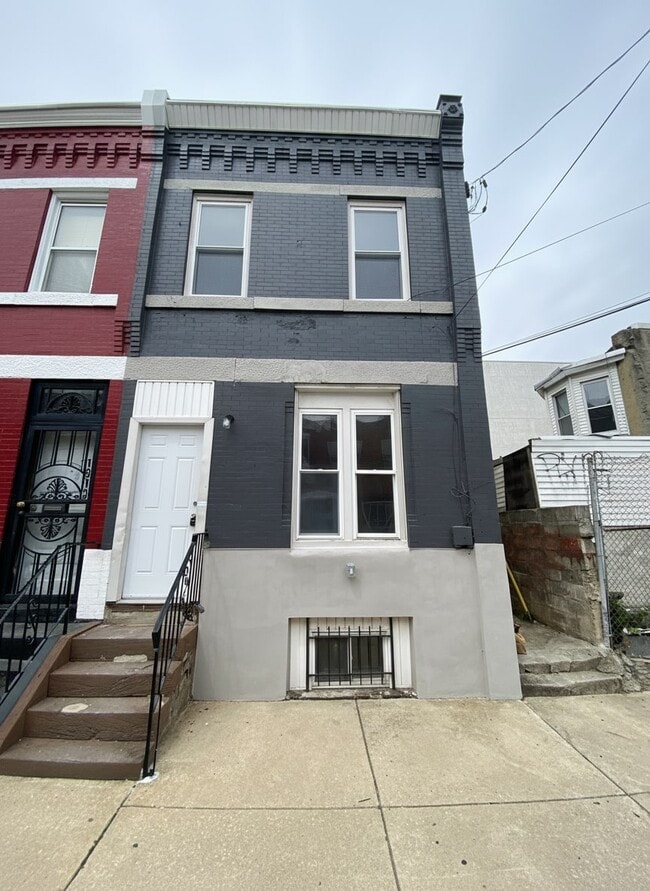 Photo - 1911 Fontain St Townhome