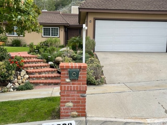 Building Photo - 19528 Green Mountain Dr