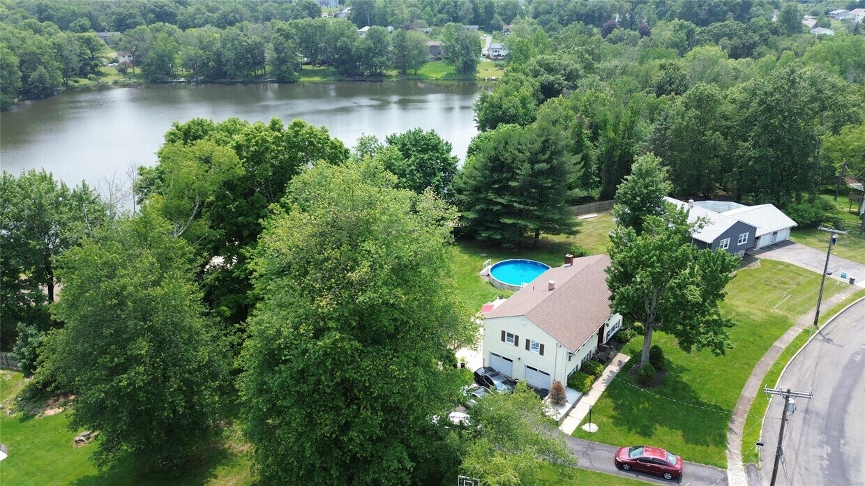 Primary Photo - 6 Clinton Ct