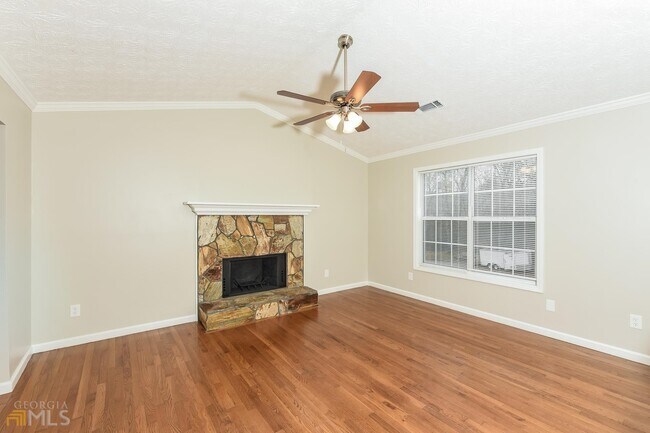 Foto del edificio - 5511 Bushnell Ct