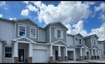 Building Photo - 2534 Skyline Lp