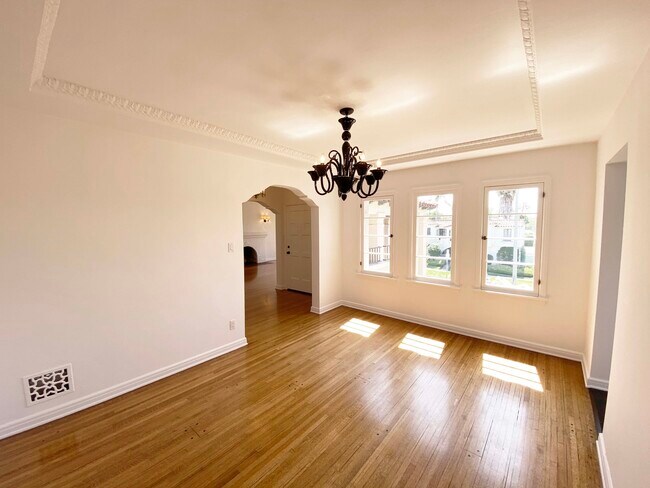 Building Photo - 1169 S Crescent Heights Blvd