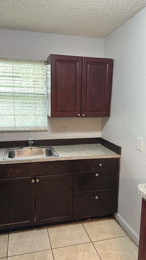 Foto principal - 400 NW 65th Ave