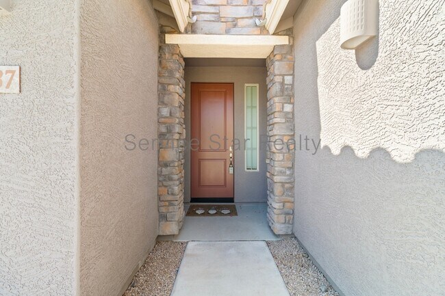 Building Photo - 4037 E Roy Rogers Rd