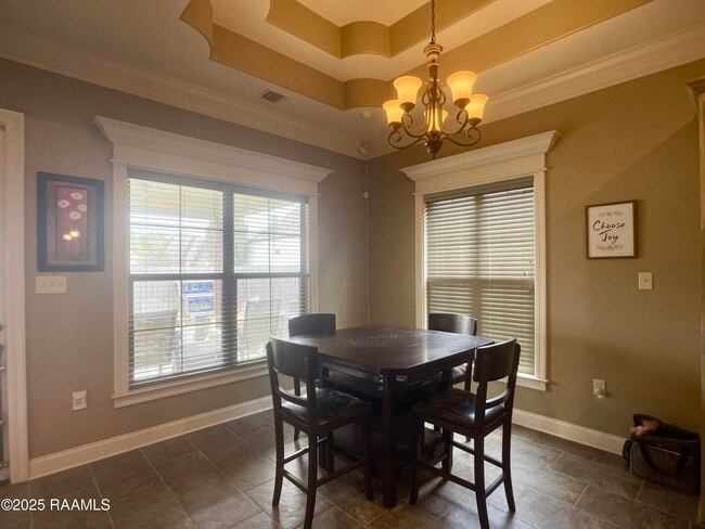 Foto del edificio - 144 Heathwood Dr