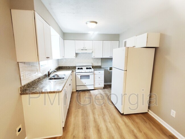 Foto del edificio - 1455 Bellemeade Ct SW