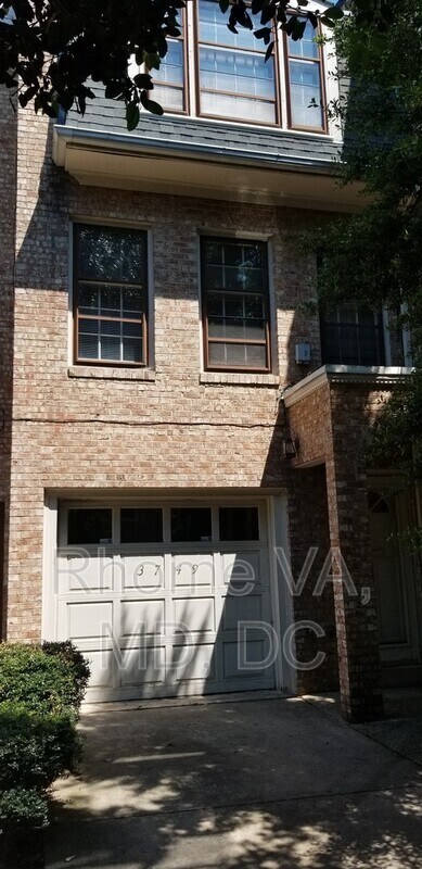Photo - 3749 Kanawha St NW House