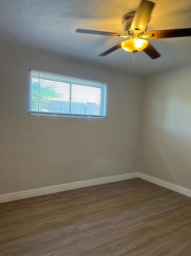 Foto del interior - 2222 W Campbell Ave