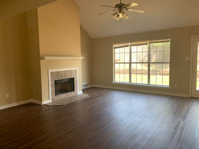 Building Photo - 3962 Neyland Valley Dr
