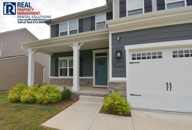 Photo - Luxury 4 bd 3.5 bath with office, bonus ro... House