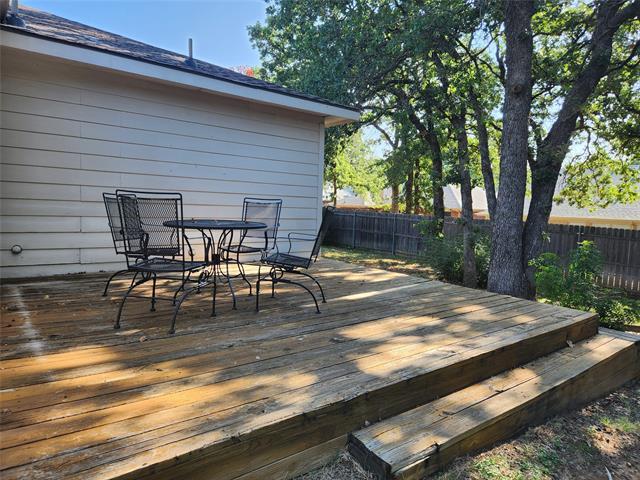 Foto del edificio - 3913 Chimney Rock Dr
