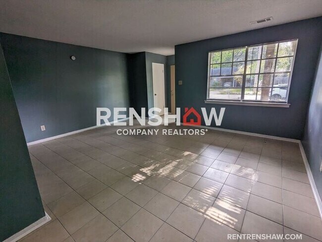 Foto del edificio - Charming Duplex - Parkway Village - Now Av...