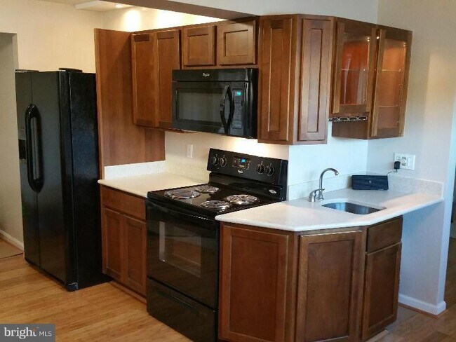 Foto del edificio - 4807 Woods Wharf Rd