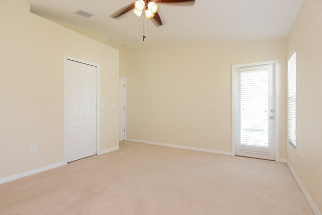 Foto del edificio - 2205 Colville Chase Dr