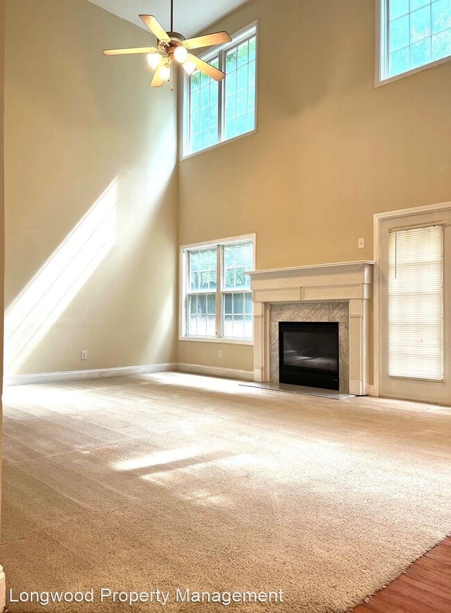 Building Photo - 4 br, 2.5 bath House - 983 Yancey Ct