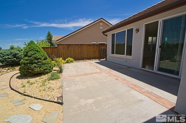 Building Photo - 1700 Autumn Valley Way