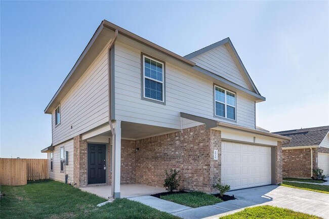 Building Photo - 4910 Sweet Chestnut Ln