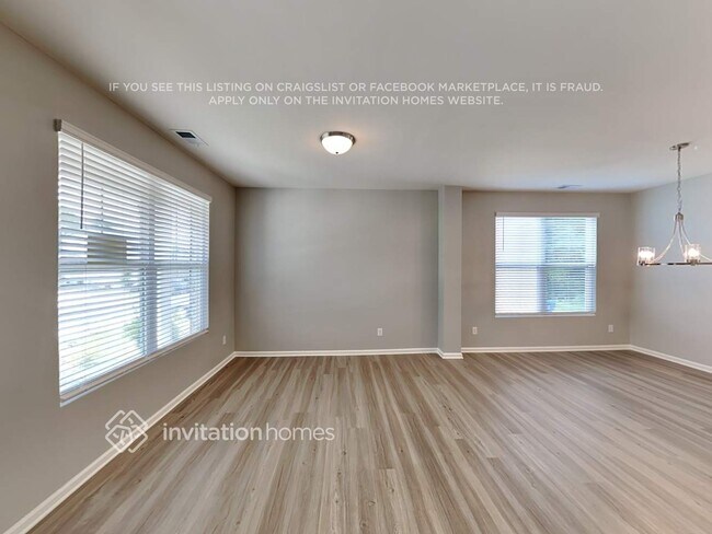 Building Photo - 229 N Fortune Way