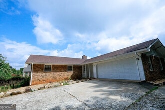 Building Photo - 2765 Collins Hill Rd