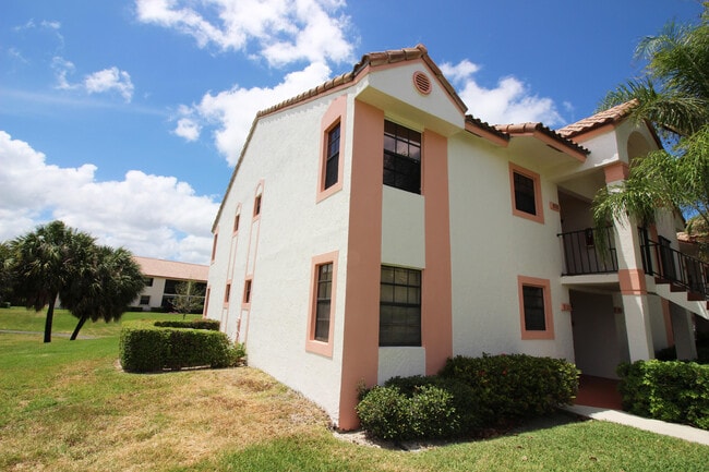 Building Photo - 321 Norwood Terrace