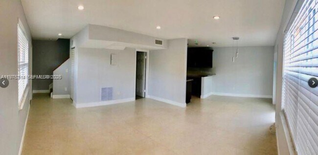 Foto del edificio - 43 NE 12th Ave