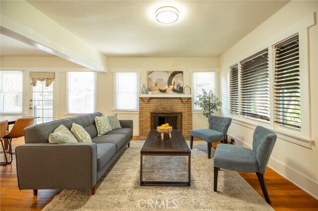 Foto del edificio - 45 N Meridith Ave