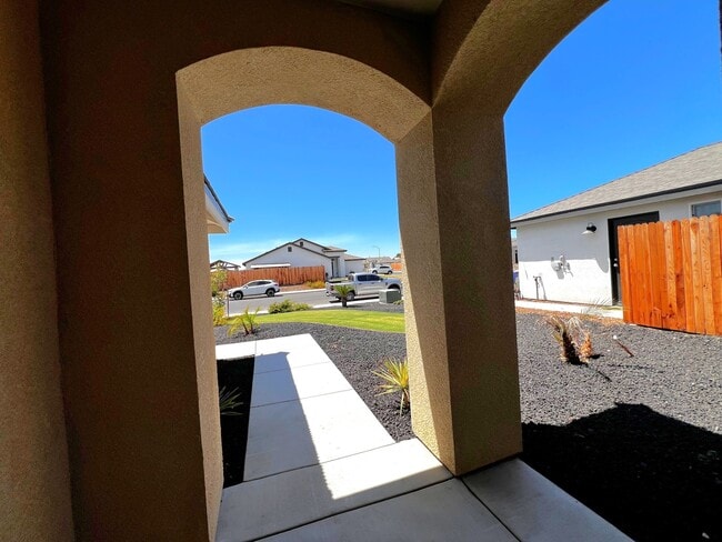 Building Photo - 7409 Millers Pt Ln