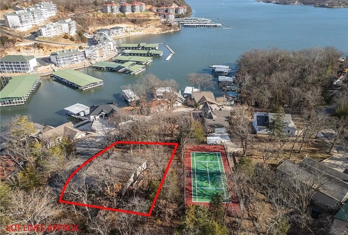 128 Hawk Cir, Lake Ozark, MO 65049 House Rental in Lake Ozark, MO