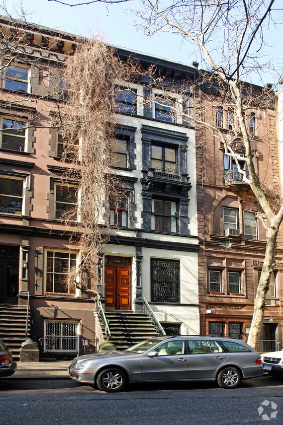 Building Photo - 116 W 78th St