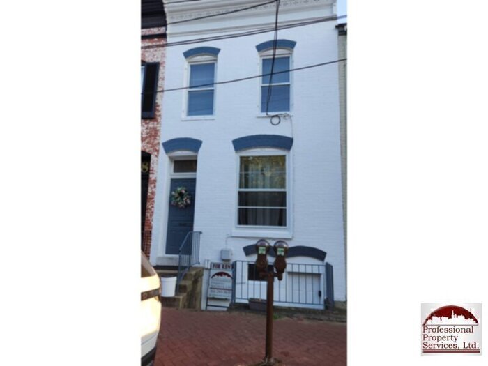Primary Photo - Historic Downtown Location