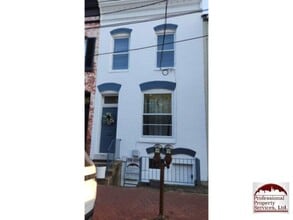 Building Photo - 16 E 3rd St