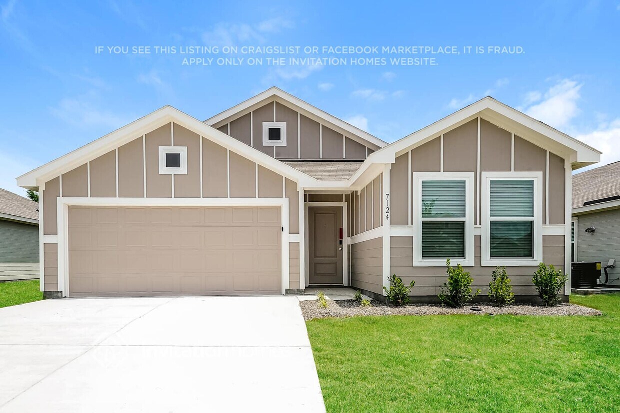 Foto principal - 7124 Landings Edge Rd