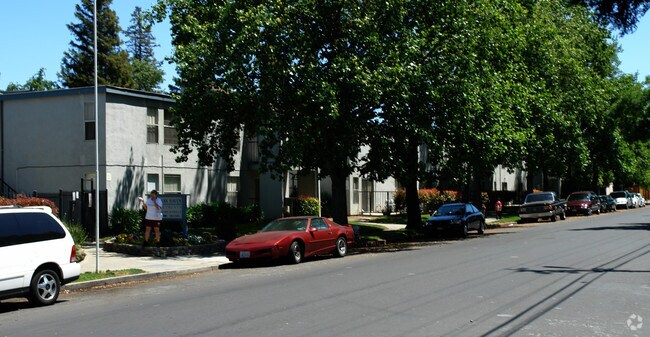 Building Photo - Coronado Apartments