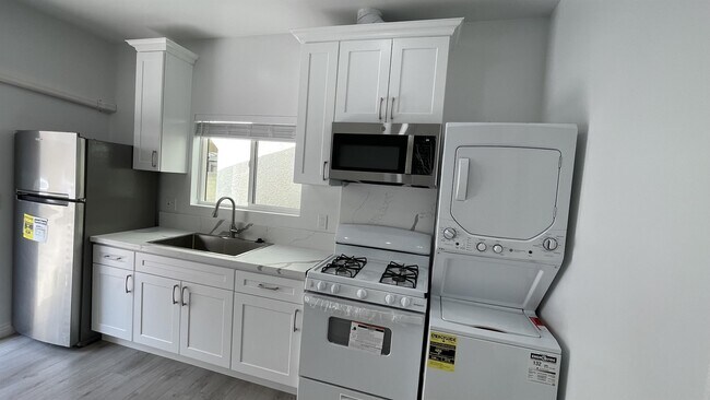 Foto del edificio - 4354 138th St