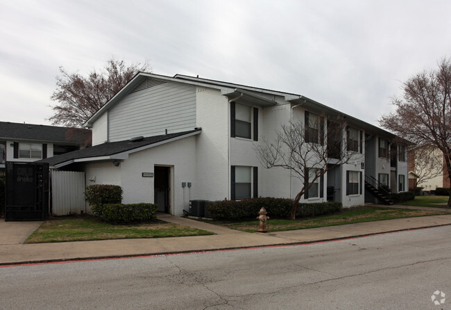 Building Photo - Shadow Ridge Apartments