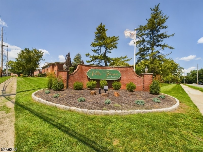 20 Knox Terrace, Wayne, NJ 07470 Condo for Rent in Wayne, NJ