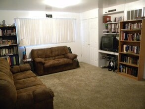 Building Photo - 469 N 100 E